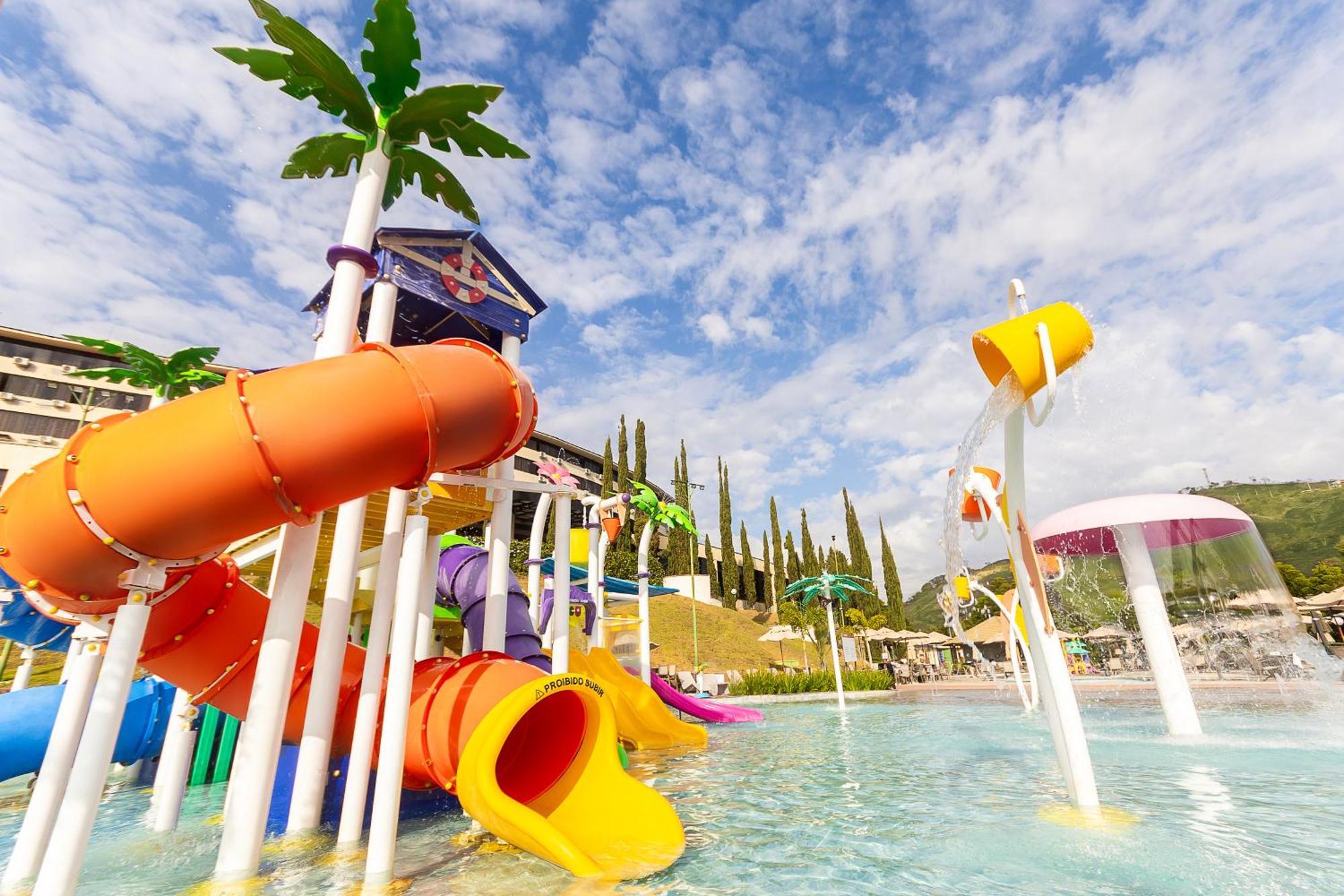Golden Park All Inclusive Poços de Caldas Extérieur photo The water park